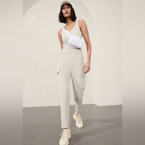 NWT Athleta ENDLESS HIGH RISE CARGO PANT, size 6T, color Abalone